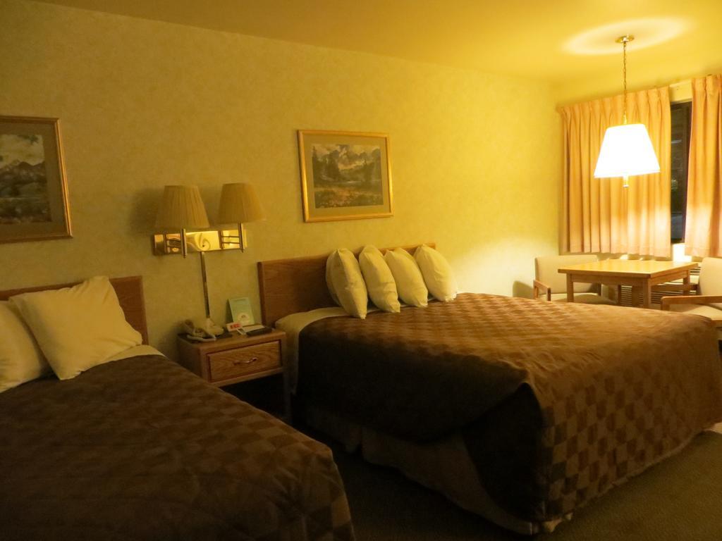 Americas Best Value Inn - Sundowner Motel Winter Park Exterior photo